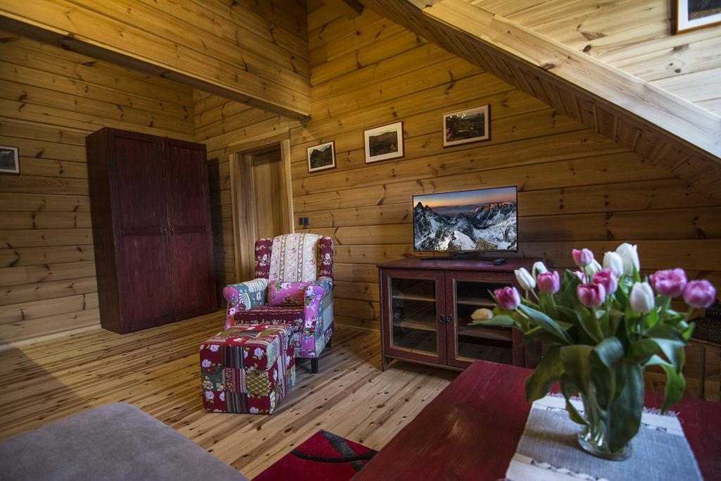 Villa Buky Tatranska Lomnica Bagian luar foto