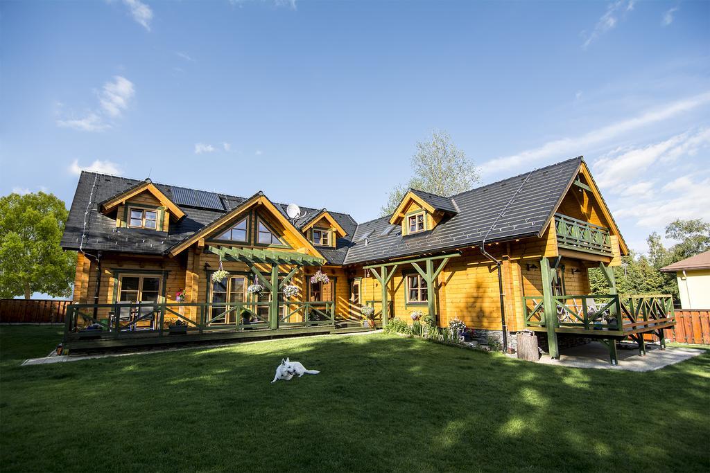 Villa Buky Tatranska Lomnica Bagian luar foto